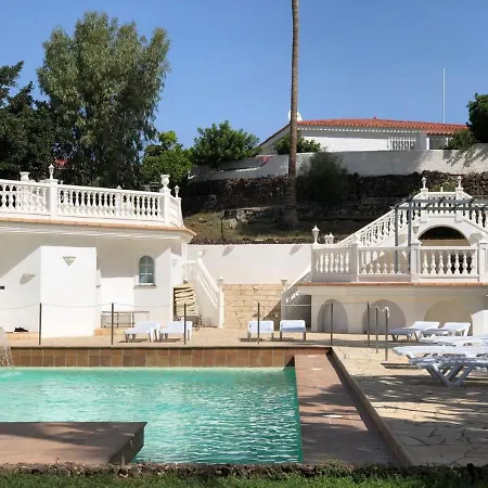 דירה 3 Liberty Suites